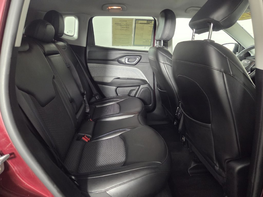Used 2022 Jeep Compass Latitude AWD/4WD image 27