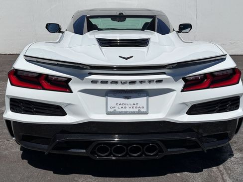 Used 2024 Chevrolet Corvette Z06 RWD image 9
