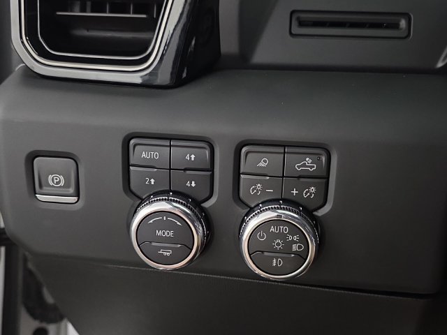 Used 2024 GMC Sierra 1500 AT4 w/ AT4 Preferred Package AWD/4WD image 26
