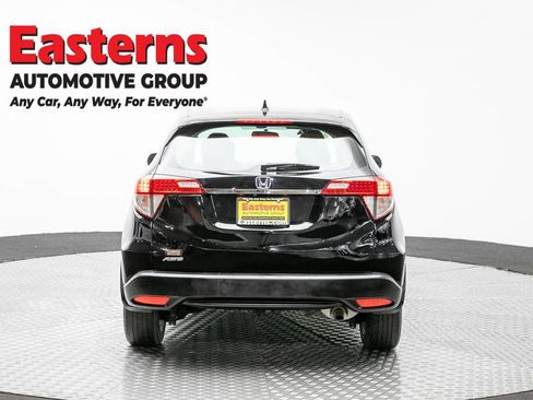 Used 2022 Honda HR-V LX image 6