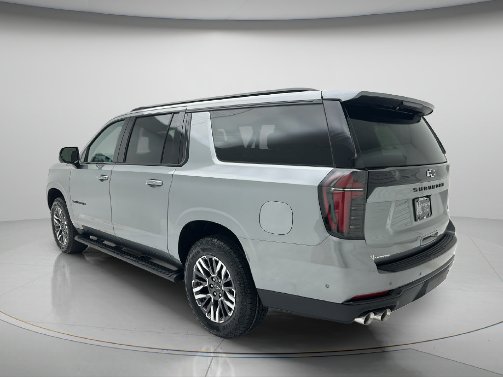 Used 2025 Chevrolet Suburban Z71 AWD/4WD image 7