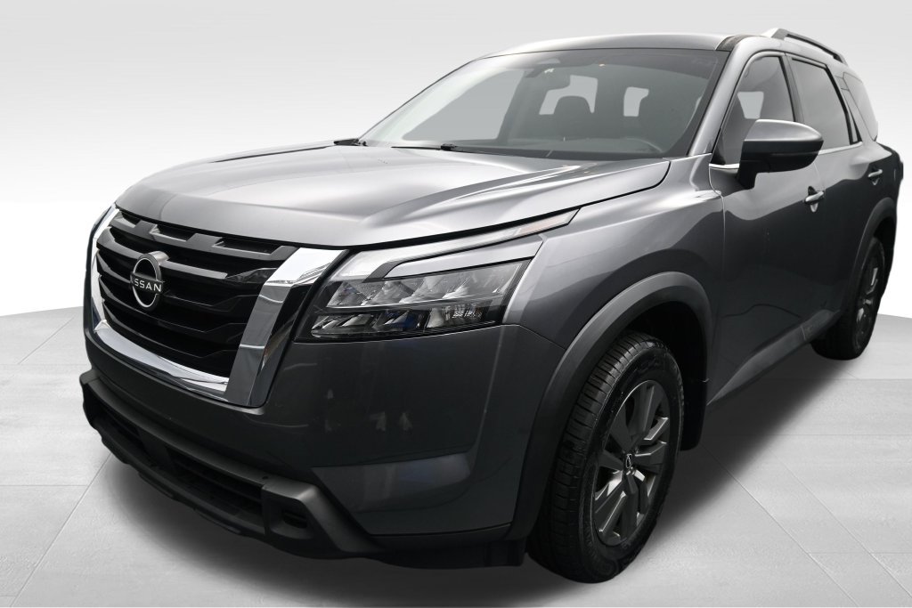 Used 2024 Nissan Pathfinder SV FWD image 10