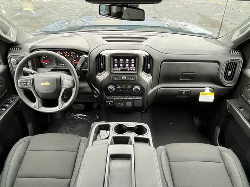 New 2026 Chevrolet Silverado 2500 Custom w/ Custom Value Package image 9