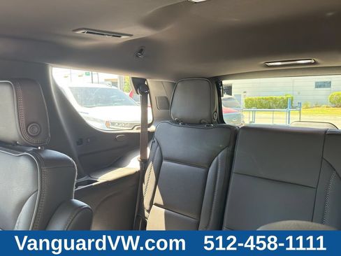 Used 2024 GMC Yukon Denali AWD/4WD image 34