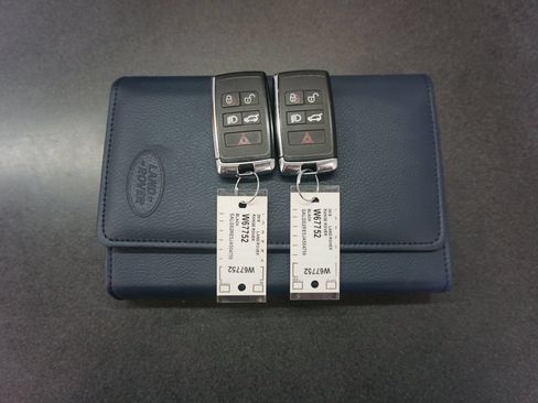 Used 2018 Land Rover Range Rover Supercharged AWD/4WD image 18