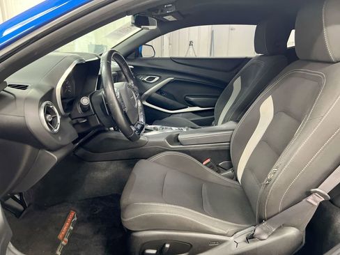 Used 2017 Chevrolet Camaro LT image 19