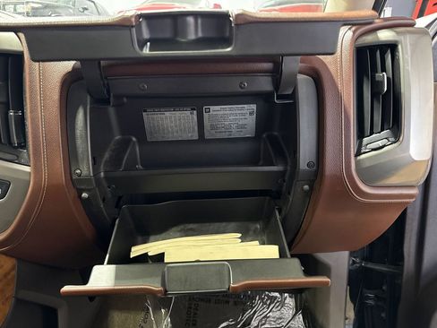Used 2016 Chevrolet Silverado 2500 High Country AWD/4WD image 84