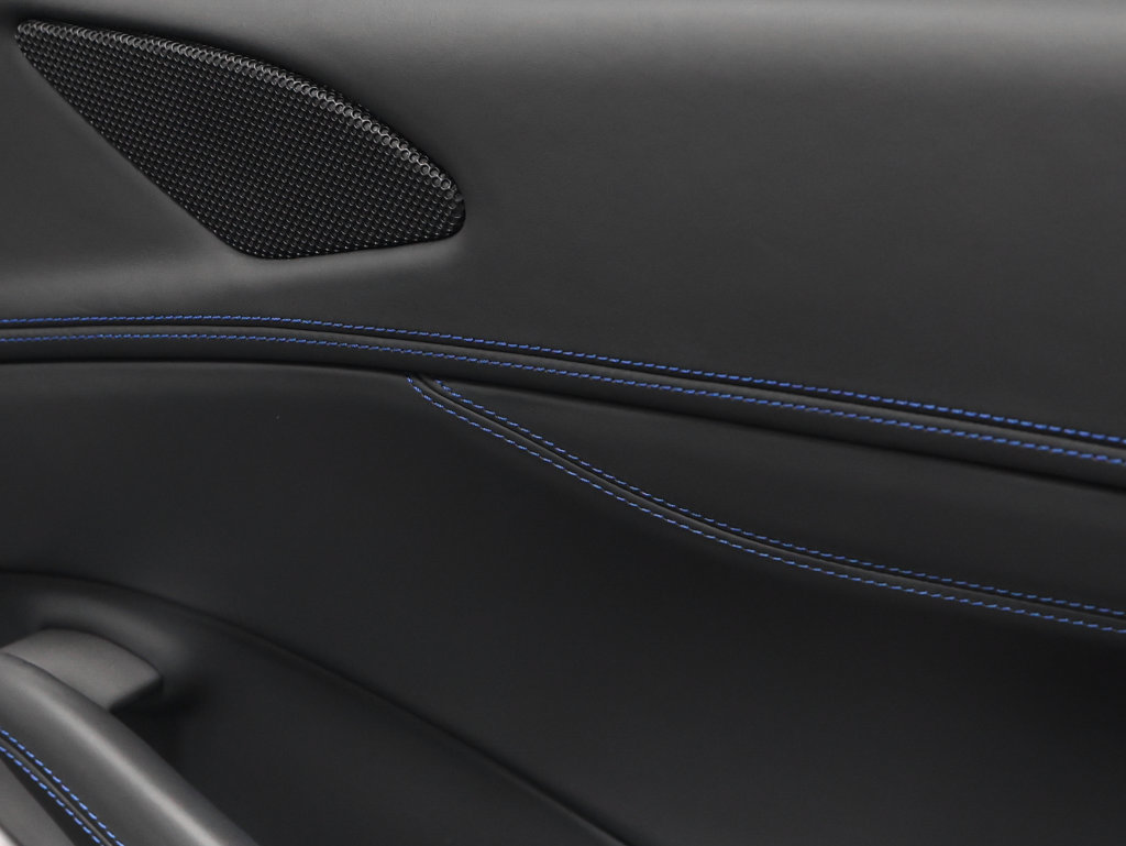 Certified 2019 Ferrari Portofino RWD image 33