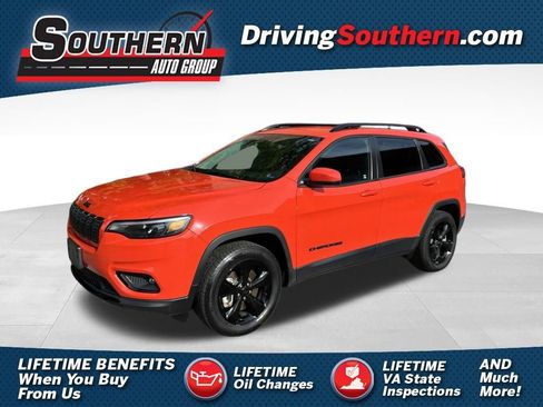 Used 2021 Jeep Cherokee Latitude Plus AWD/4WD image 1