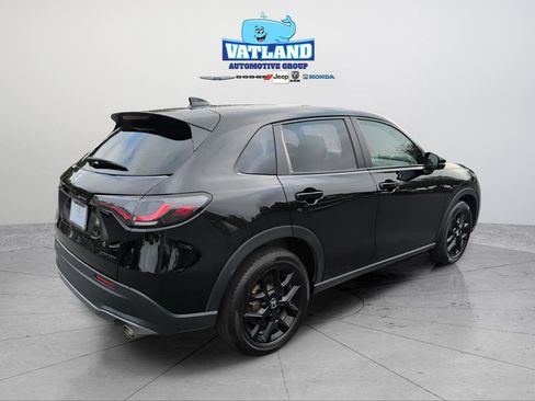 Certified 2025 Honda HR-V Sport image 5