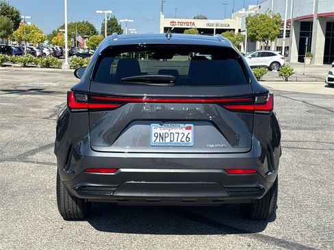 Used 2025 Lexus NX 250 FWD image 5