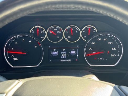 Used 2022 Chevrolet Silverado 2500 LT w/ Convenience Package image 25