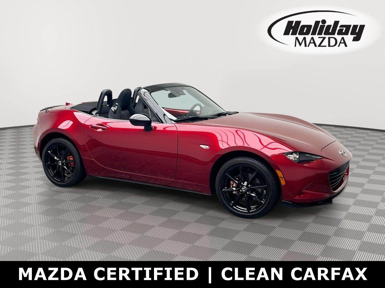 Used 2021 MAZDA MX-5 Miata Club RWD image 1