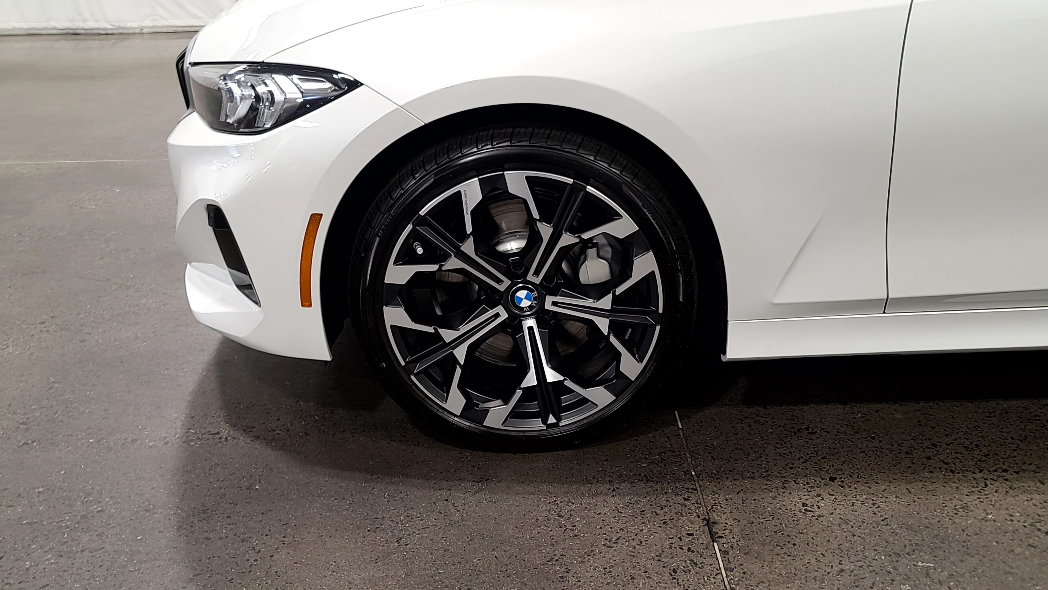 Used 2026 BMW 330i Sedan w/ Premium Package RWD image 10