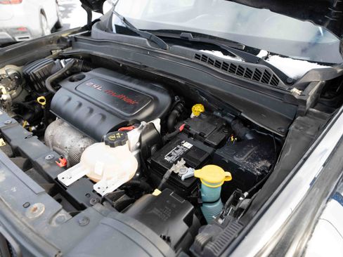 Used 2016 Jeep Renegade 75th Anniversary image 32