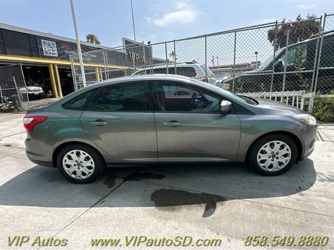 Used 2012 Ford Focus SE image 36