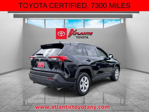 Certified 2025 Toyota RAV4 LE AWD/4WD image 6