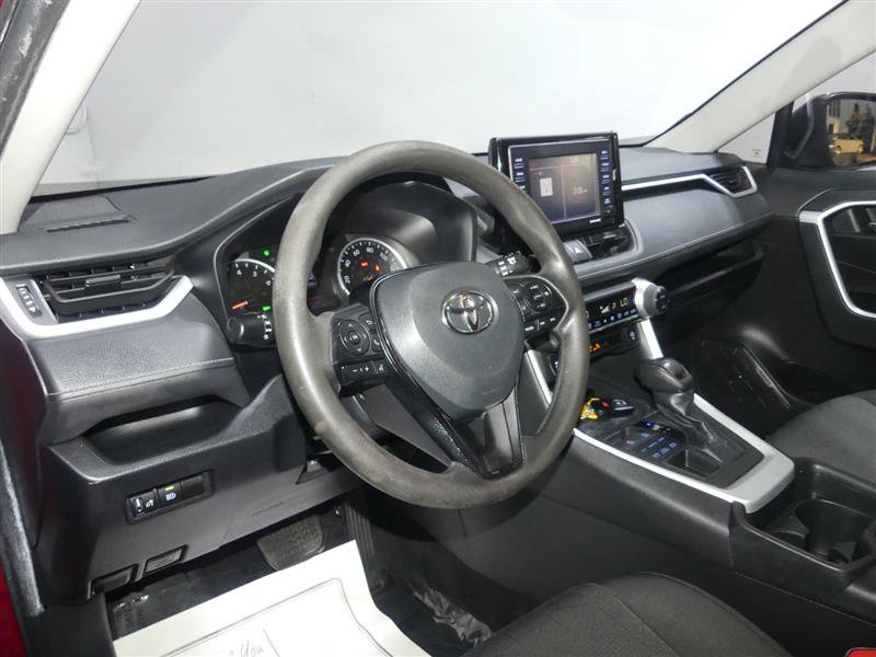 Used 2021 Toyota RAV4 XLE AWD/4WD image 23