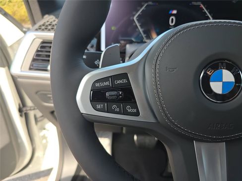 New 2026 BMW X5 xDrive40i w/ M Sport Package AWD/4WD image 32