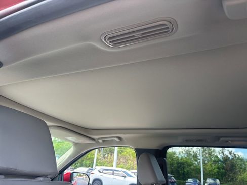 Used 2021 Ford Expedition XLT RWD image 14