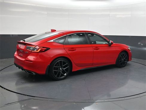 Used 2022 Honda Civic Sport Touring image 4