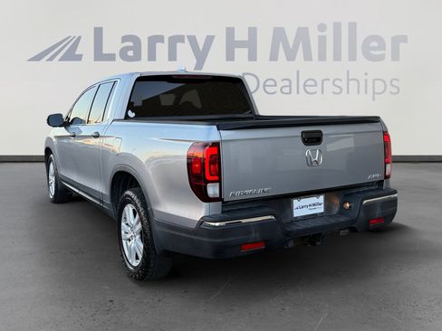 Used 2017 Honda Ridgeline RT image 3