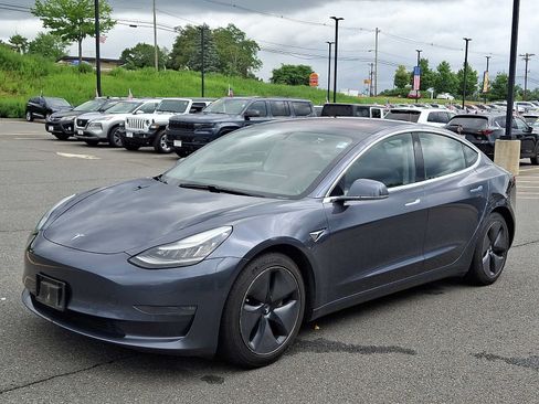 Used 2018 Tesla Model 3 Long Range AWD/4WD image 3