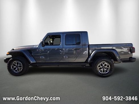 Used 2024 Jeep Gladiator Rubicon image 2