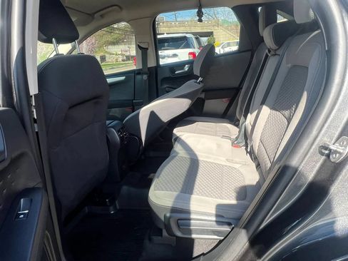 Used 2020 Ford Escape SE FWD image 28