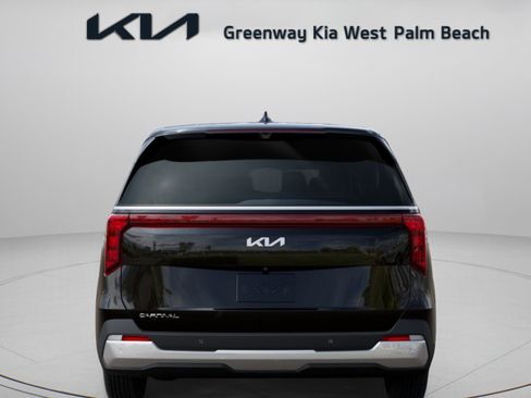 New 2026 Kia Carnival FWD image 7