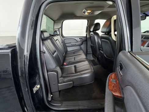 Used 2010 Chevrolet Silverado 2500 LTZ w/ Convenience Package AWD/4WD image 5