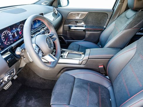 New 2026 Mercedes-Benz GLA 250 4MATIC image 19