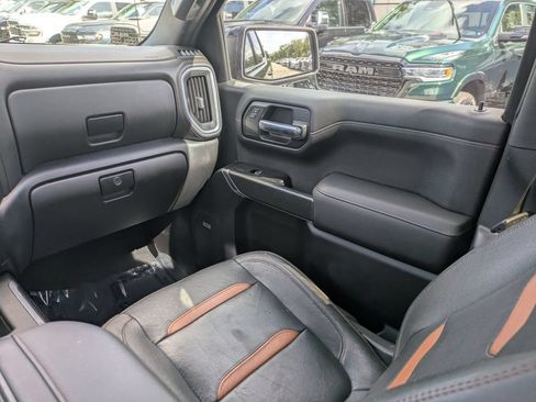 Used 2019 GMC Sierra 1500 AT4 w/ AT4 Premium Package AWD/4WD image 18