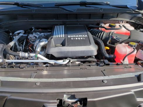 New 2026 Chevrolet Suburban Premier w/ Sun And Tow Package image 23