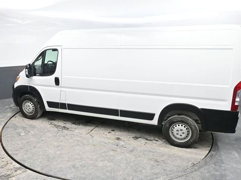Used 2024 RAM ProMaster 2500 w/ Convenience Group FWD image 25