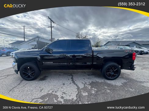 Used 2018 Chevrolet Silverado 1500 LT w/ LT Eassist Package image 8