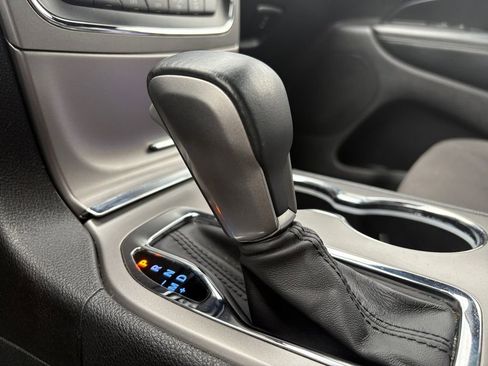 Used 2019 Jeep Grand Cherokee Laredo image 26