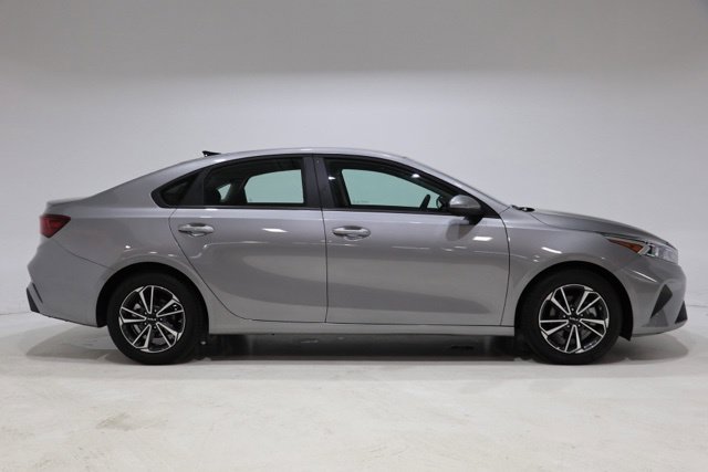 Used 2024 Kia Forte LXS FWD image 8