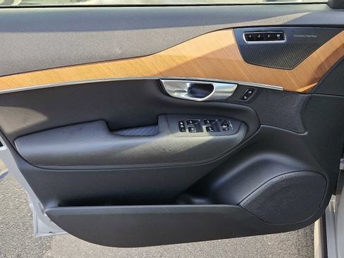 Certified 2024 Volvo XC90 T8 Plus image 12