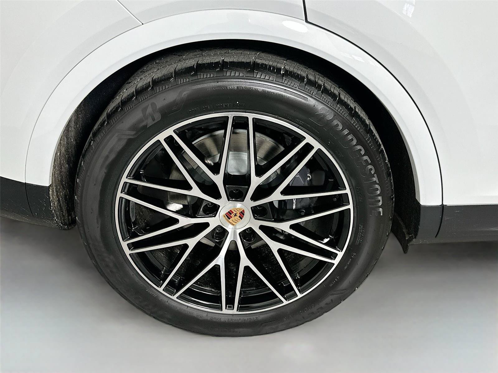 Certified 2026 Porsche Cayenne AWD/4WD image 13