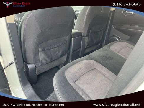 Used 2010 Nissan Rogue SL w/ Premium Pkg image 9