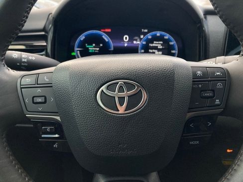 Certified 2025 Toyota Camry XLE image 19