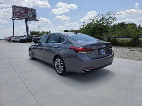 Used 2016 Hyundai Genesis 3.8 RWD image 8