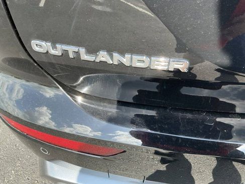 Used 2025 Mitsubishi Outlander SE AWD/4WD image 6