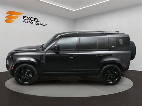 Used 2023 Land Rover Defender 110 X-Dynamic SE image 41