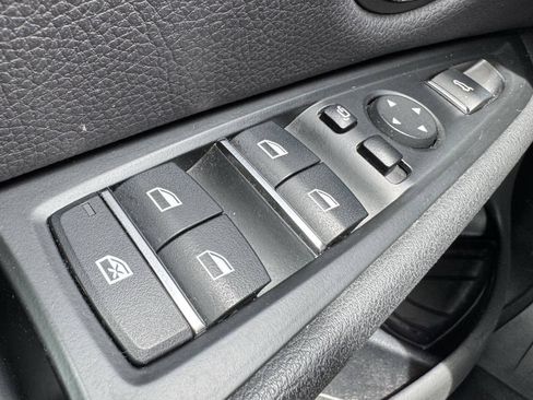 Used 2018 BMW X5 sDrive35i RWD image 16