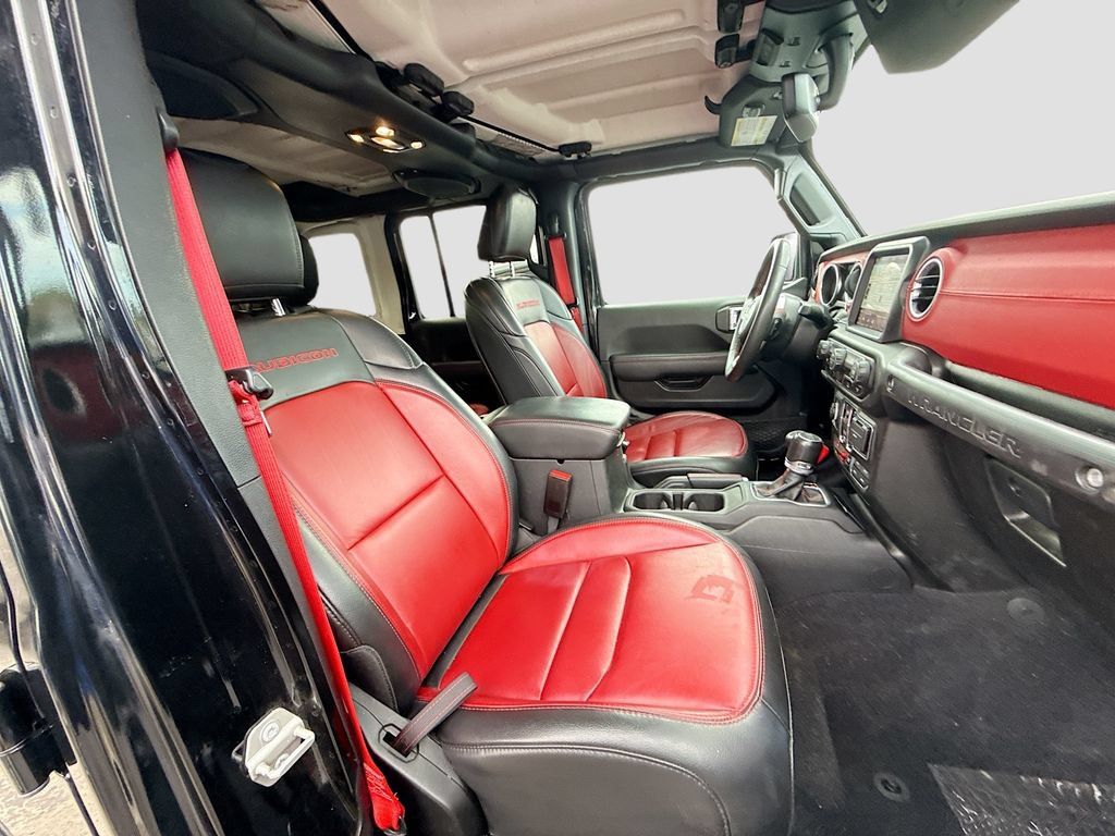 Used 2023 Jeep Wrangler Unlimited Rubicon 4xe AWD/4WD image 31