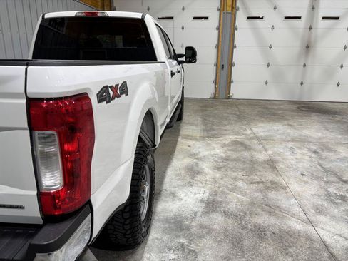 Used 2019 Ford F250 XL w/ Power Equipment Group AWD/4WD image 10