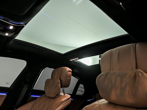 Used 2022 Mercedes-Benz S 500 S 500 4MATIC-BIG $131K MSRP-AM w/ AMG Line Package image 24