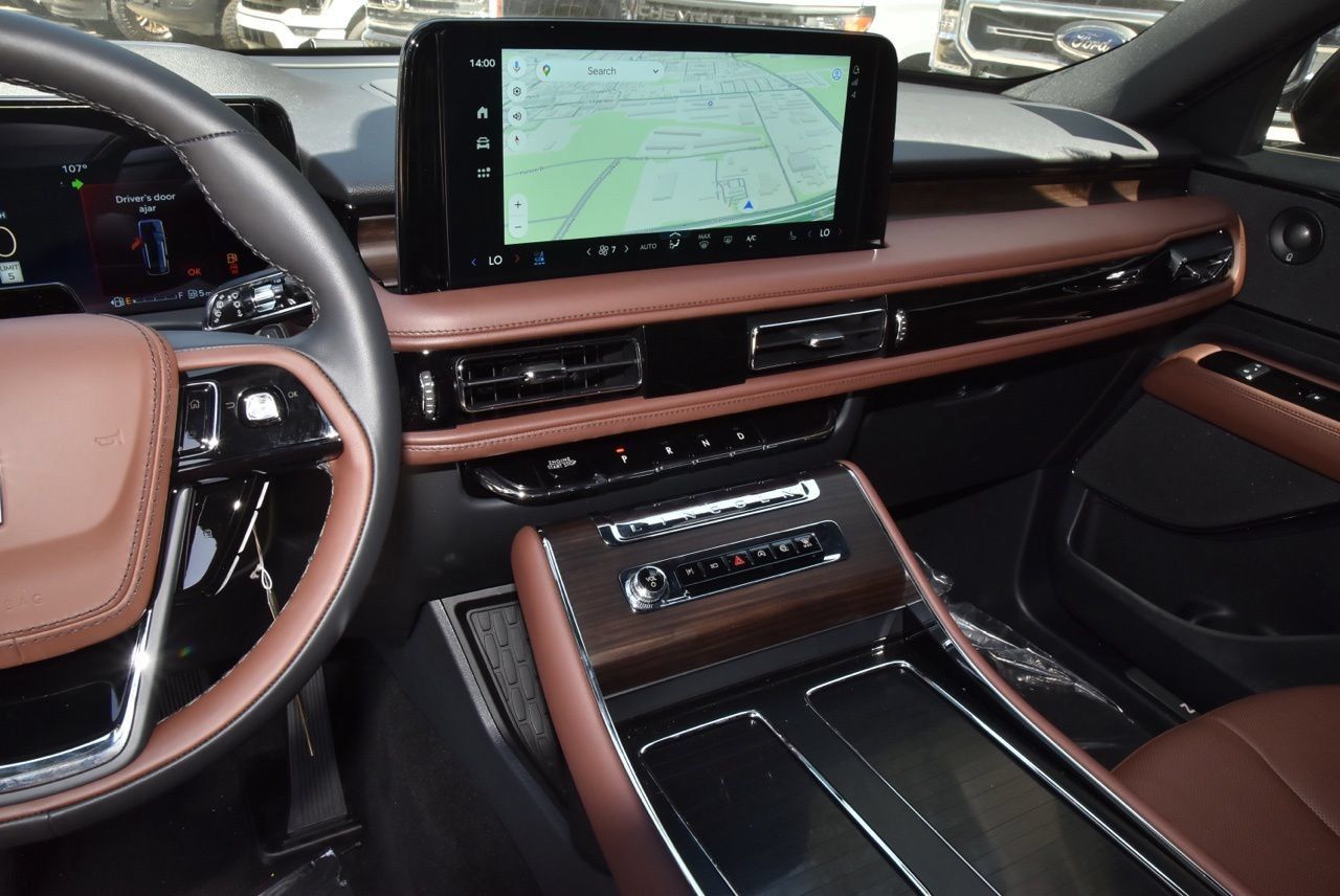 New 2026 Lincoln Aviator Reserve AWD/4WD image 27